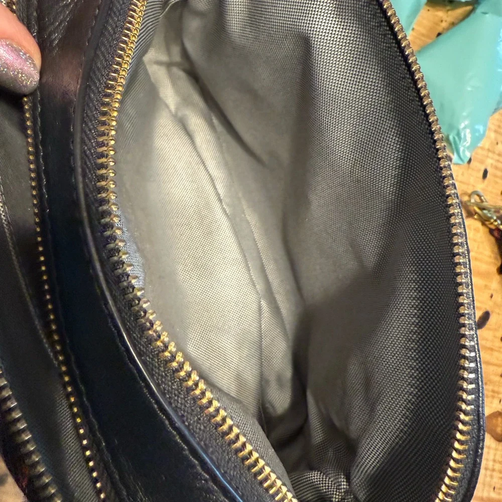 Fossil Black Quilted Crossbody Bag with Multicolor Strap - Picture 8 of 13